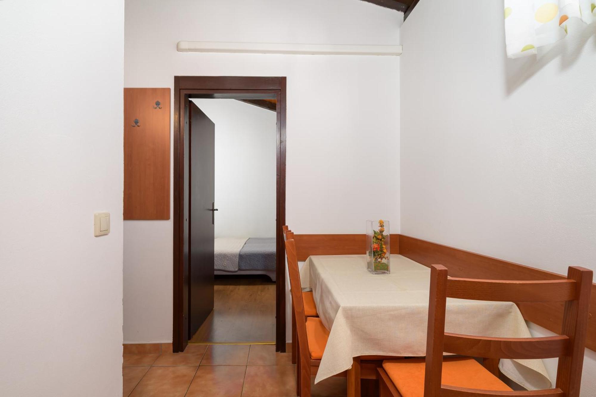 Apartment Pinjola Poreč Exteriör bild