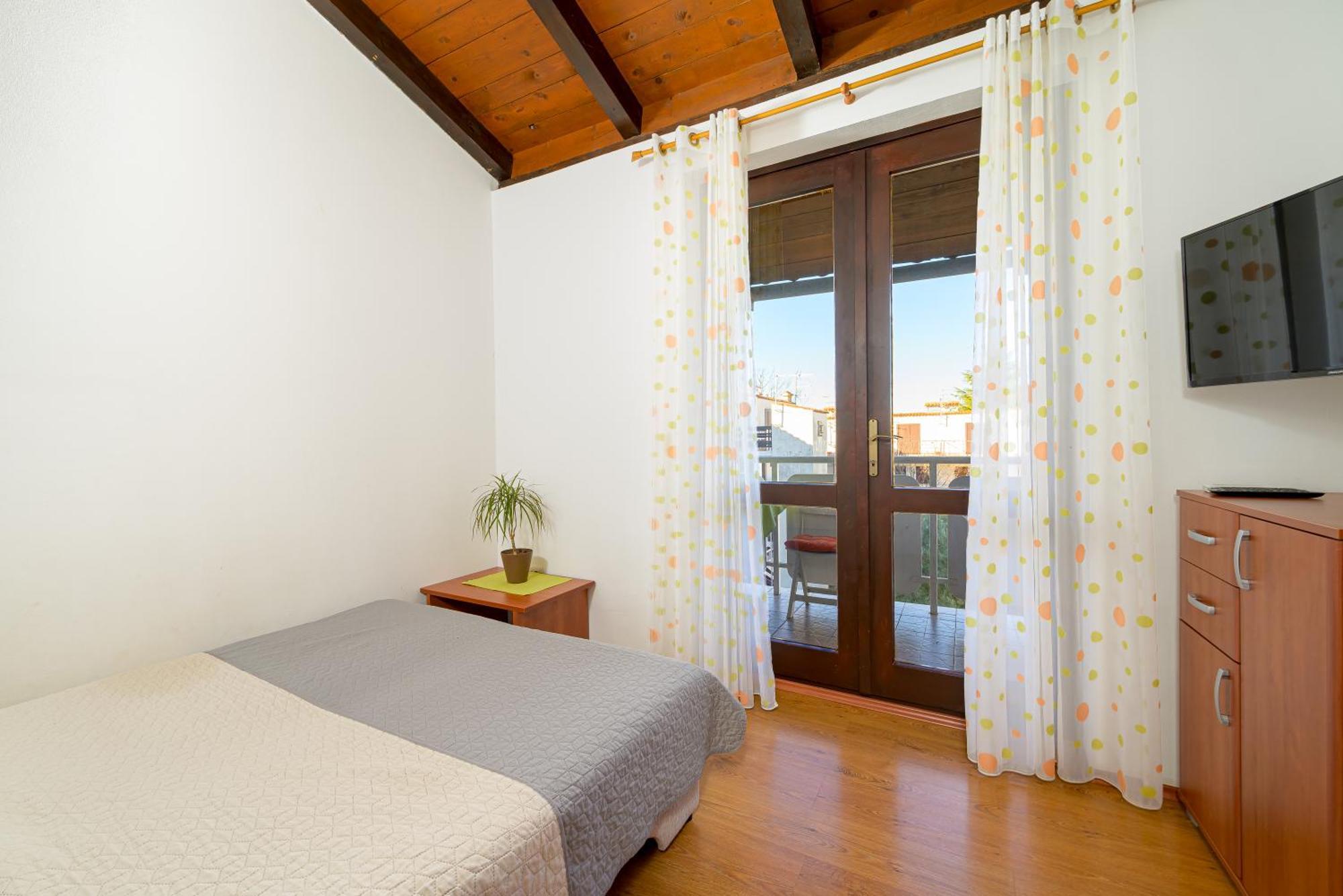 Apartment Pinjola Poreč Exteriör bild